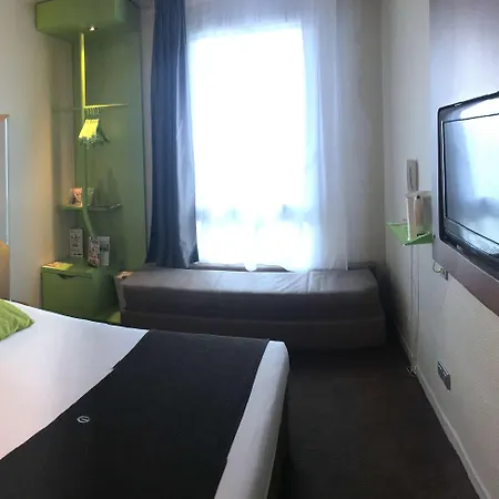 Otel Campanile Marne La Vallee - Saint-georges 3*