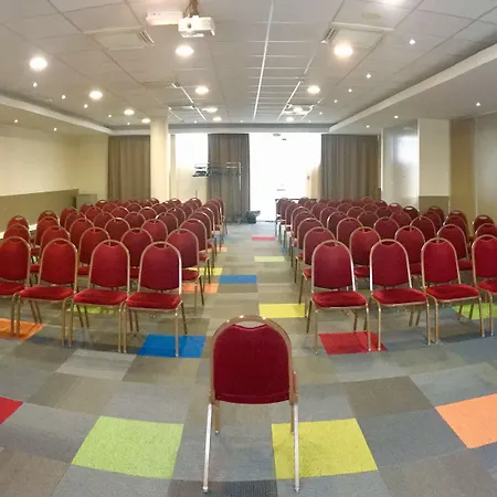 Campanile Marne La Vallee - Saint-georges Hotel Bussy-Saint-Georges