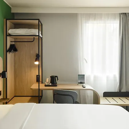 Hotel Campanile Marne La Vallee - Saint-georges 3*