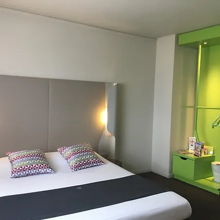 Hotel Campanile Marne-la-vallee - Saint-georges 3*