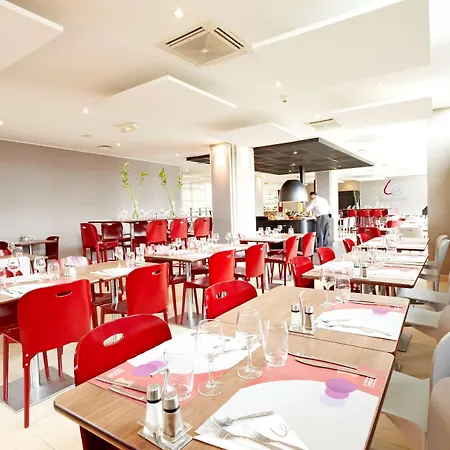 Hotel Campanile Marne-la-vallee - Saint-georges 3*