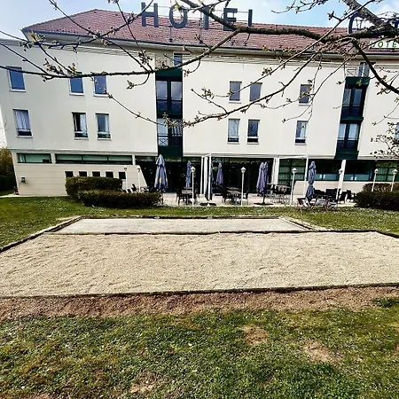 Campanile Marne-la-vallee - Saint-georges 3*