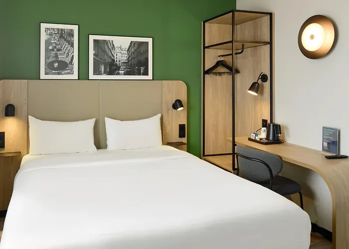 Hotel Campanile Marne-la-vallee - Saint-georges 3*